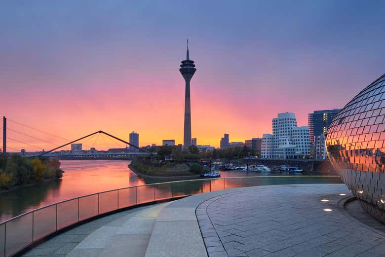 Tramonto a Düsseldorf
