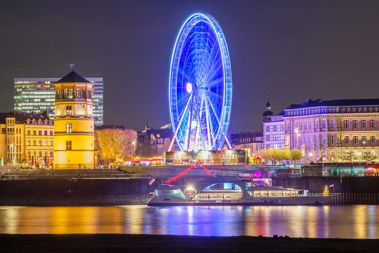 Skyline nocturno de Düsseldorf