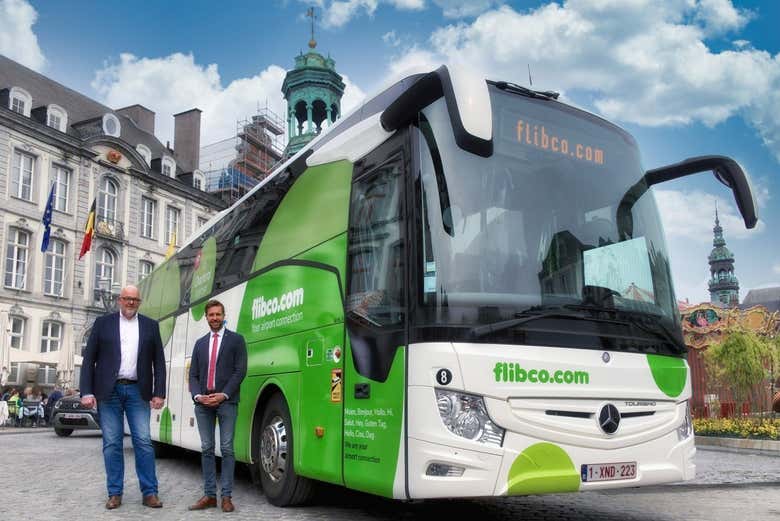 El bus de Flibco conecta Frankfurt con el aeropuerto de Hahn