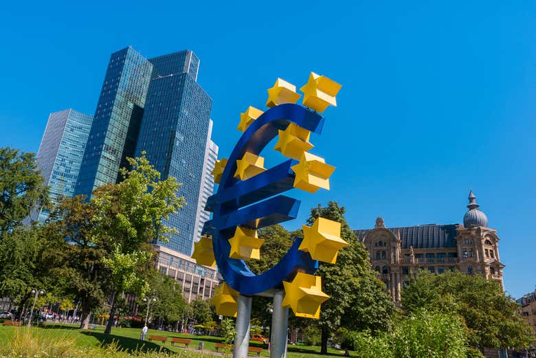 Símbolo del euro en el Banco Central