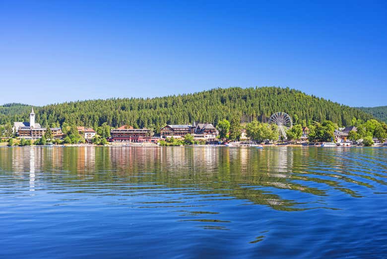 ¡Momento foto junto al lago Titisee!