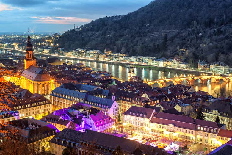 Vistas de Heidelberg decorada en Navidad
