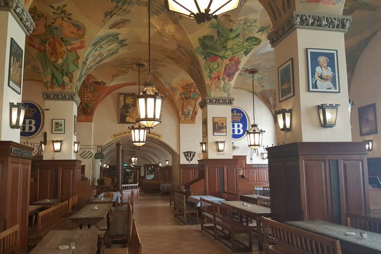 L'Hofbräuhaus dall'interno