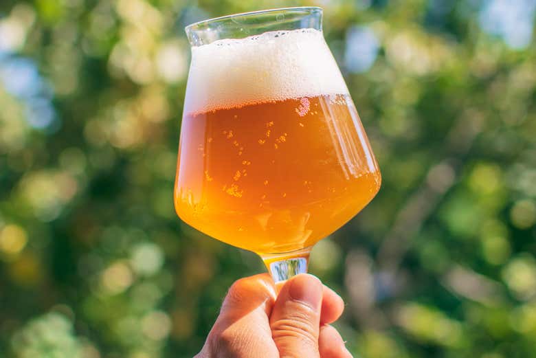 Uma taça de cerveja