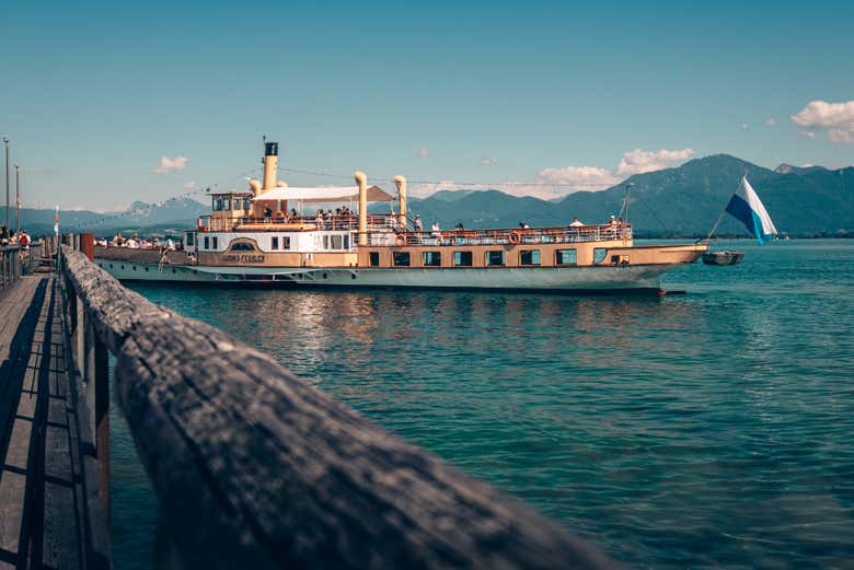 Você poderá navegar no lago Chiemsee.