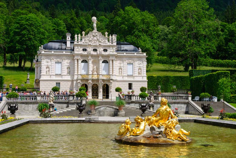 Detalles de los alrededores del palacio de Linderhof