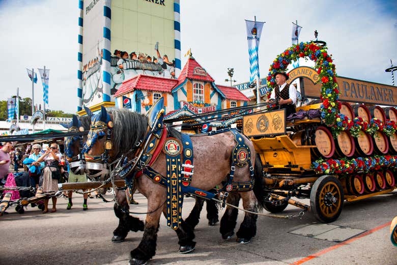See the horse-drawn carriage
