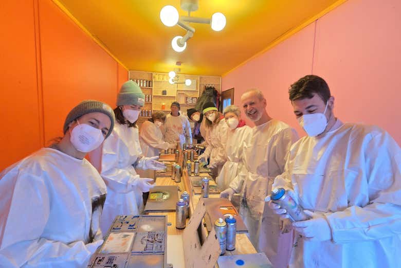 Ready for this spray painting workshop?