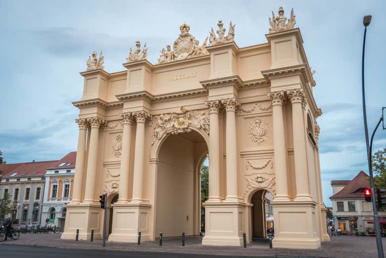 Terminaremos el tour en la Puerta de Brandeburgo de Potsdam