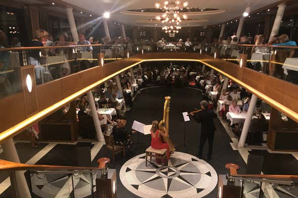 Dîner-croisière sur le lac Starnberg avec concert de musique classique