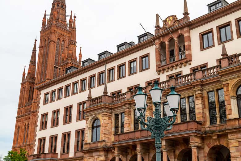 Vista frontal del nuevo Ayuntamiento