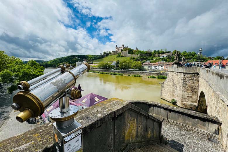 Admire views of the Main River