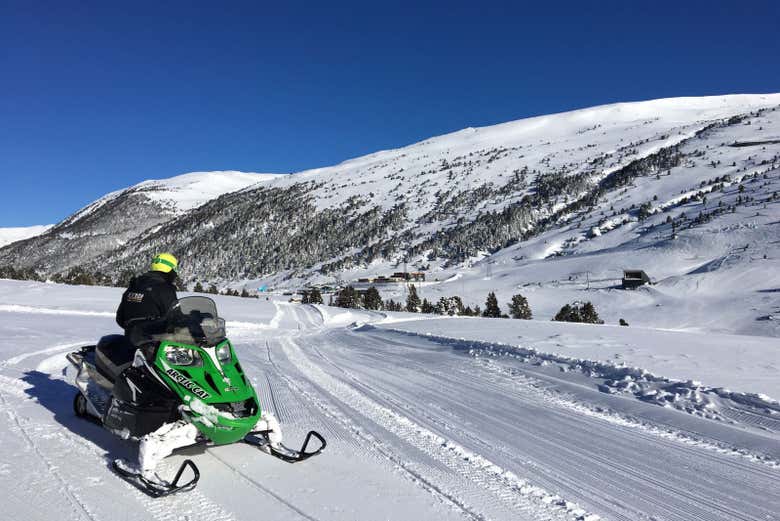 Paseo en moto de nieve