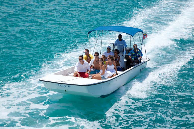 Barco de camino a Stingray City