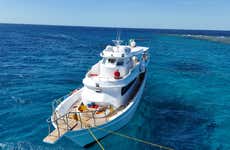 Paseo en barco al atardecer por Yeda