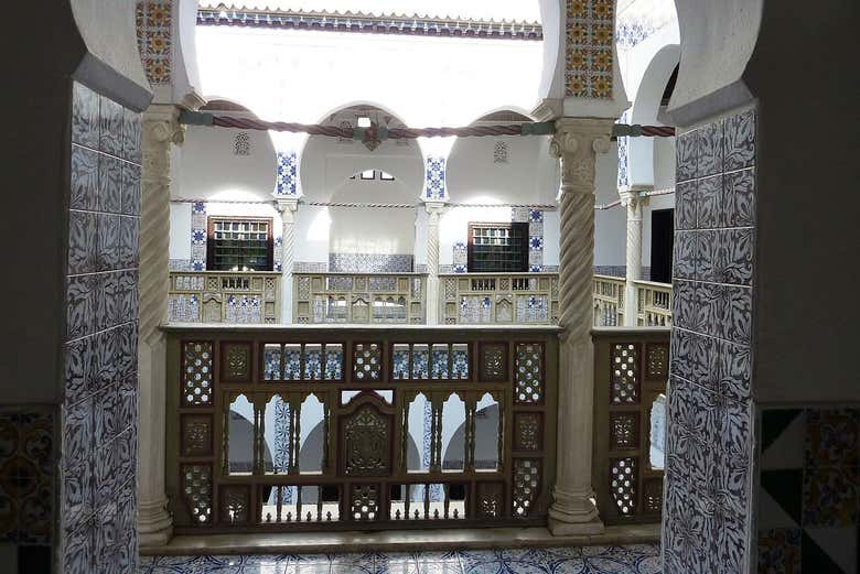Un des balcons du Palais du Raïs
