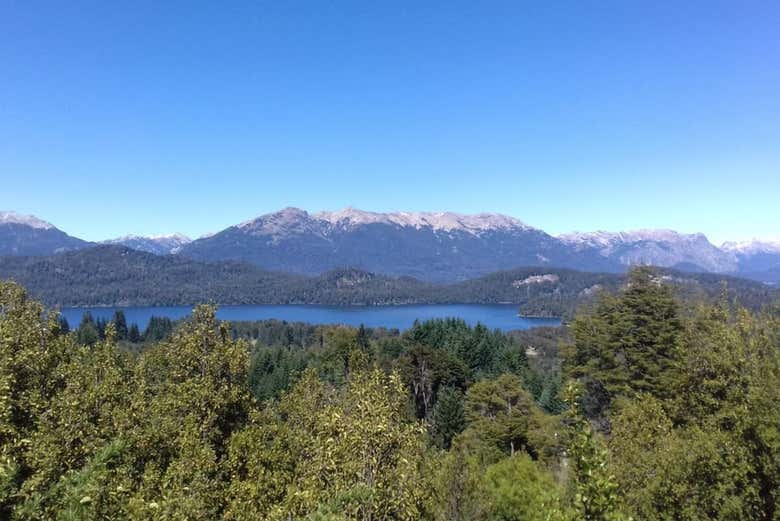 Panorâmica apreciada do caminho de Cerro Bayo