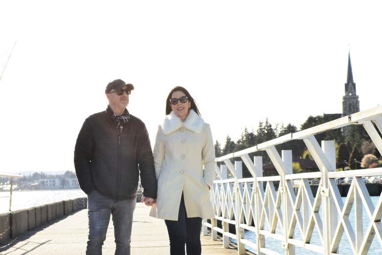 Casal nos lagos de Bariloche