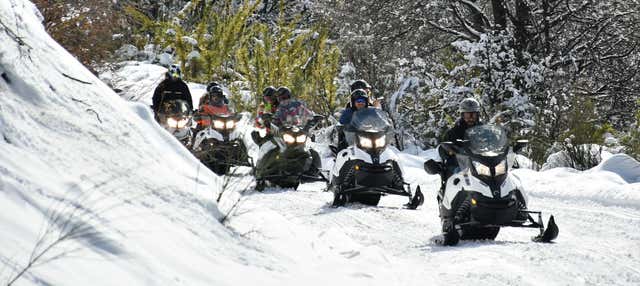 Paseo en moto de nieve por el Cerro Catedral