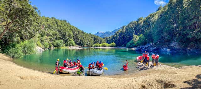 Rafting en la zona fronteriza del río Manso