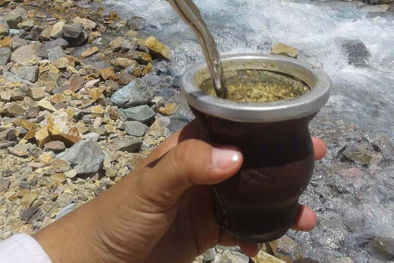 Un mate junto al Arroyo Turquesa