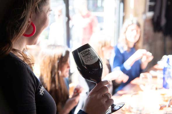 Cata de vinos en el barrio de Floresta