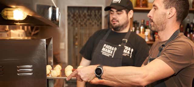 Clase de cocina argentina con comida
