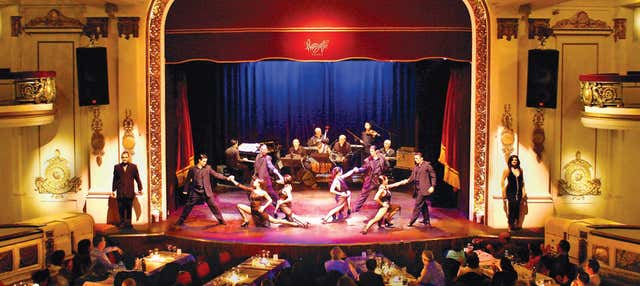 Espectáculo en el Palacio Tango