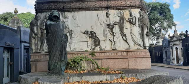 Chacarita Cemetery Tour