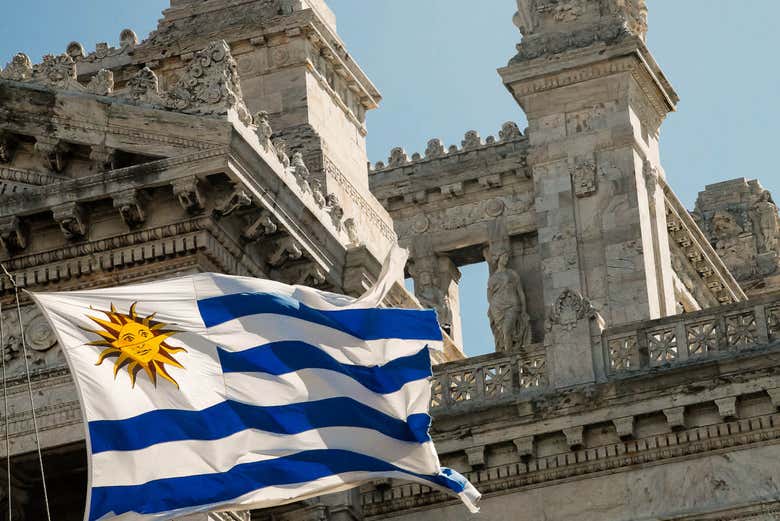 Montevidéu lhe surpreenderá pela sua arquitetura