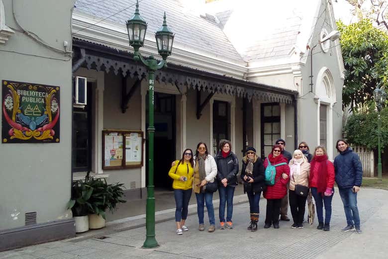 Biblioteca pública en la estación de tren