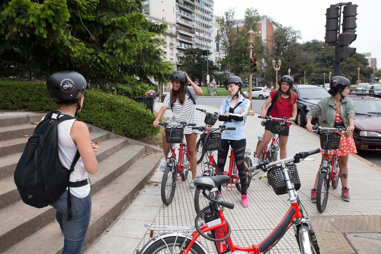 In bici elettrica a Buenos Aires
