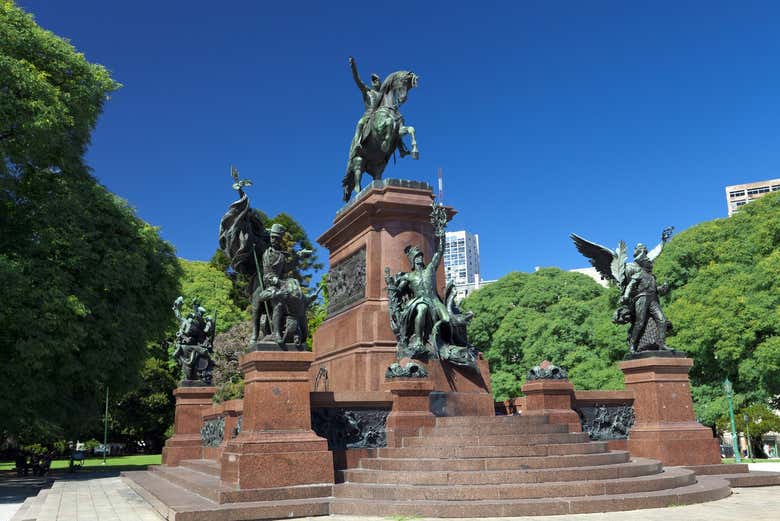 Monument to San Martín