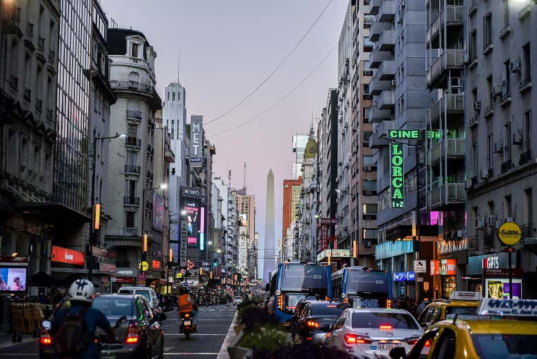 Anochece en Buenos Aires