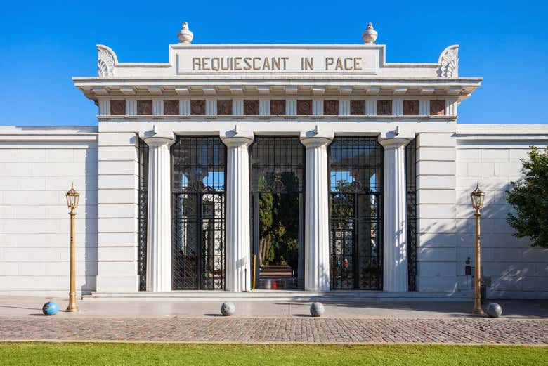Ingresso del Cimitero di La Recoleta