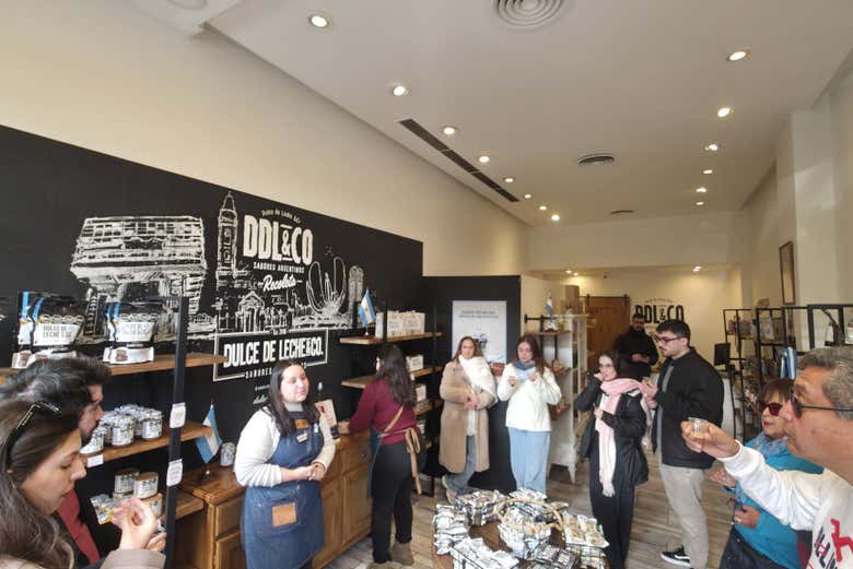 Probando el dulce de leche en Buenos Aires
