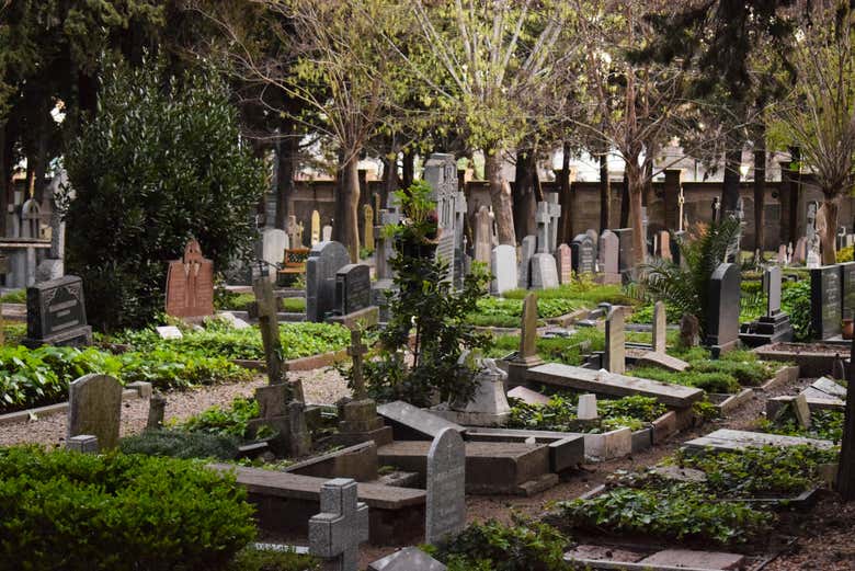 Lápidas del Cementerio Británico