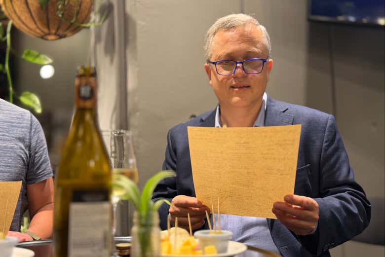 Lendo a poesia do tango