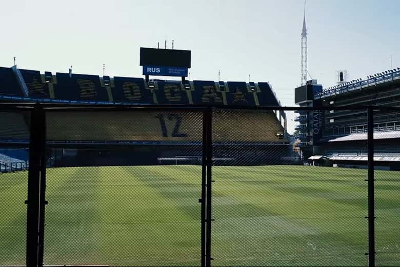 La vista sul campo da gioco di La Bombonera