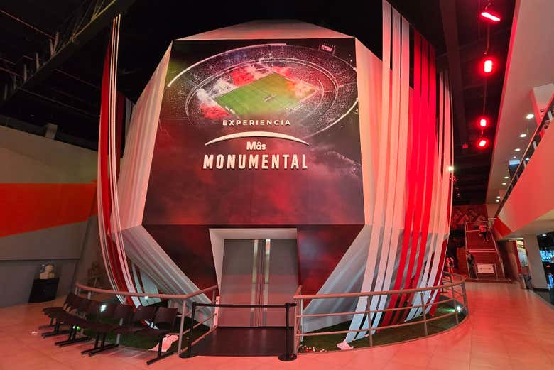 Entrada al Museo River