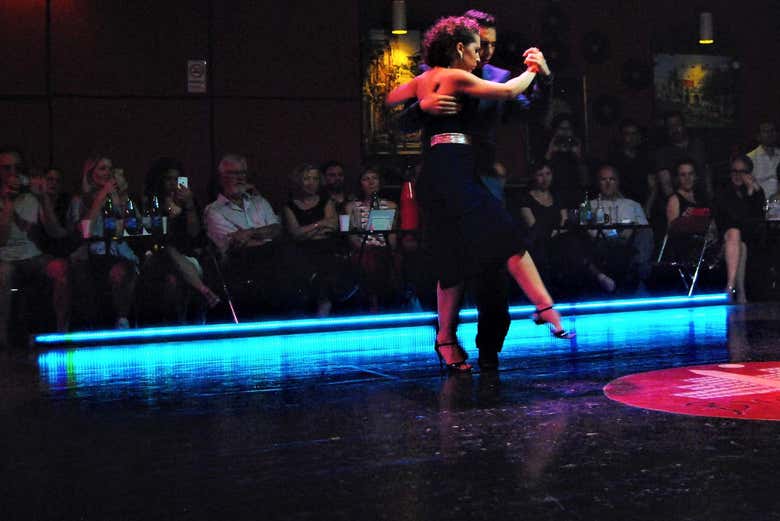 Tango performance in Buenos Aires