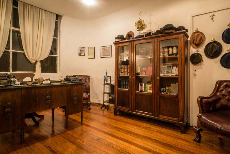 Recorriendo las estancias del palacio