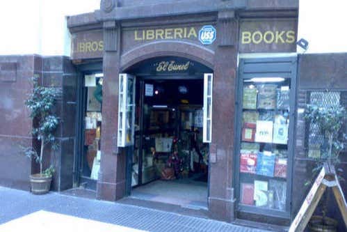Exterior da livraria El Túnel