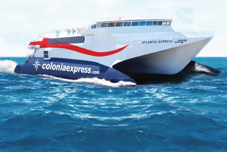 Ferry en dirección a Colonia del Sacramento