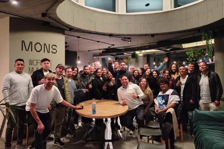 Join this pub crawl in Buenos Aires!