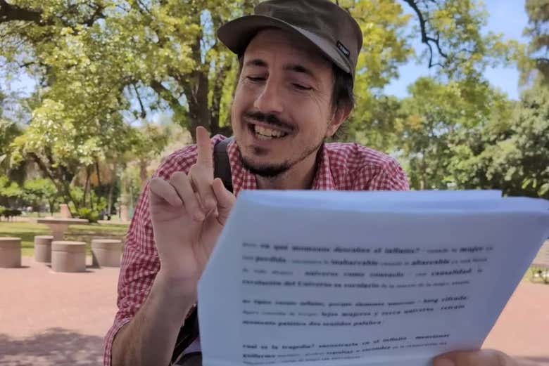 Lendo um poema de Borges