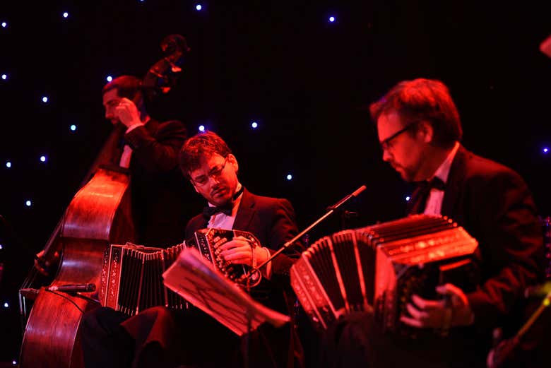 Live music during the show