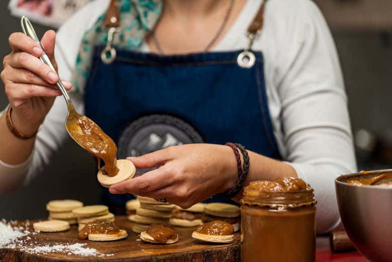 Préparation des alfajores au marché