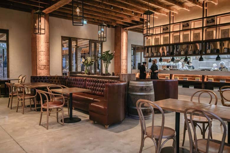 Comedor del restaurante de la bodega