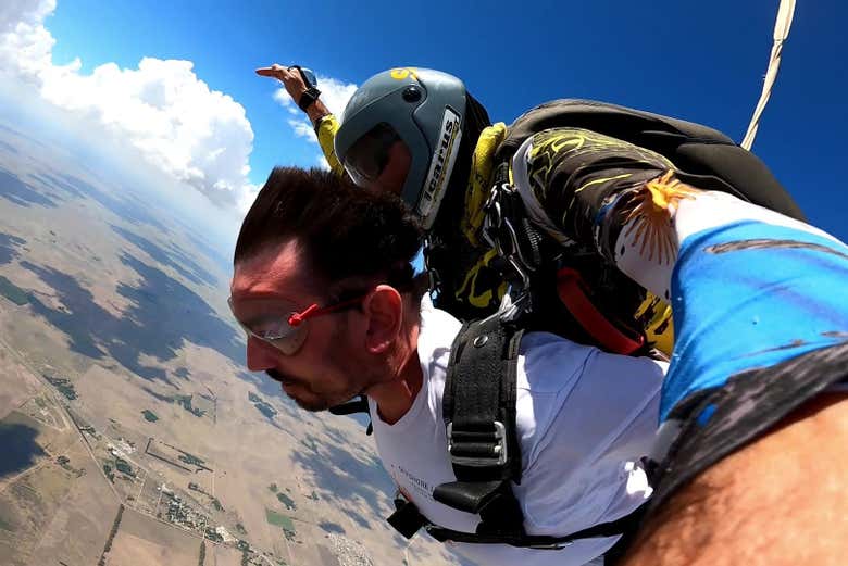 ¡Recordaréis para siempre este salto en paracaídas!